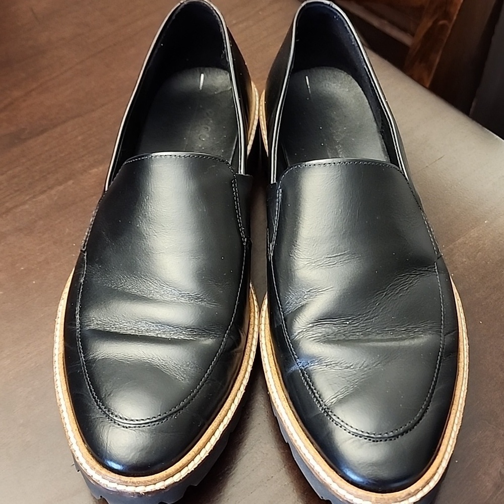 Ecco Black Women’s Loafer Sz EU 39-US 8-8.5